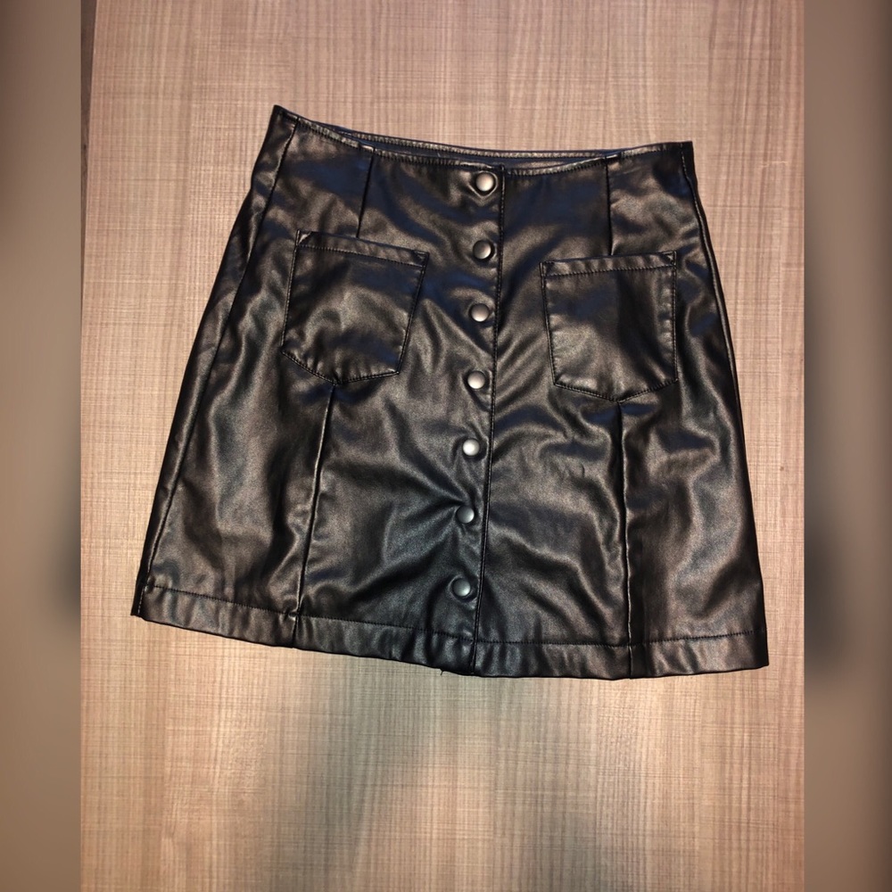 Black bottom down leather skirt